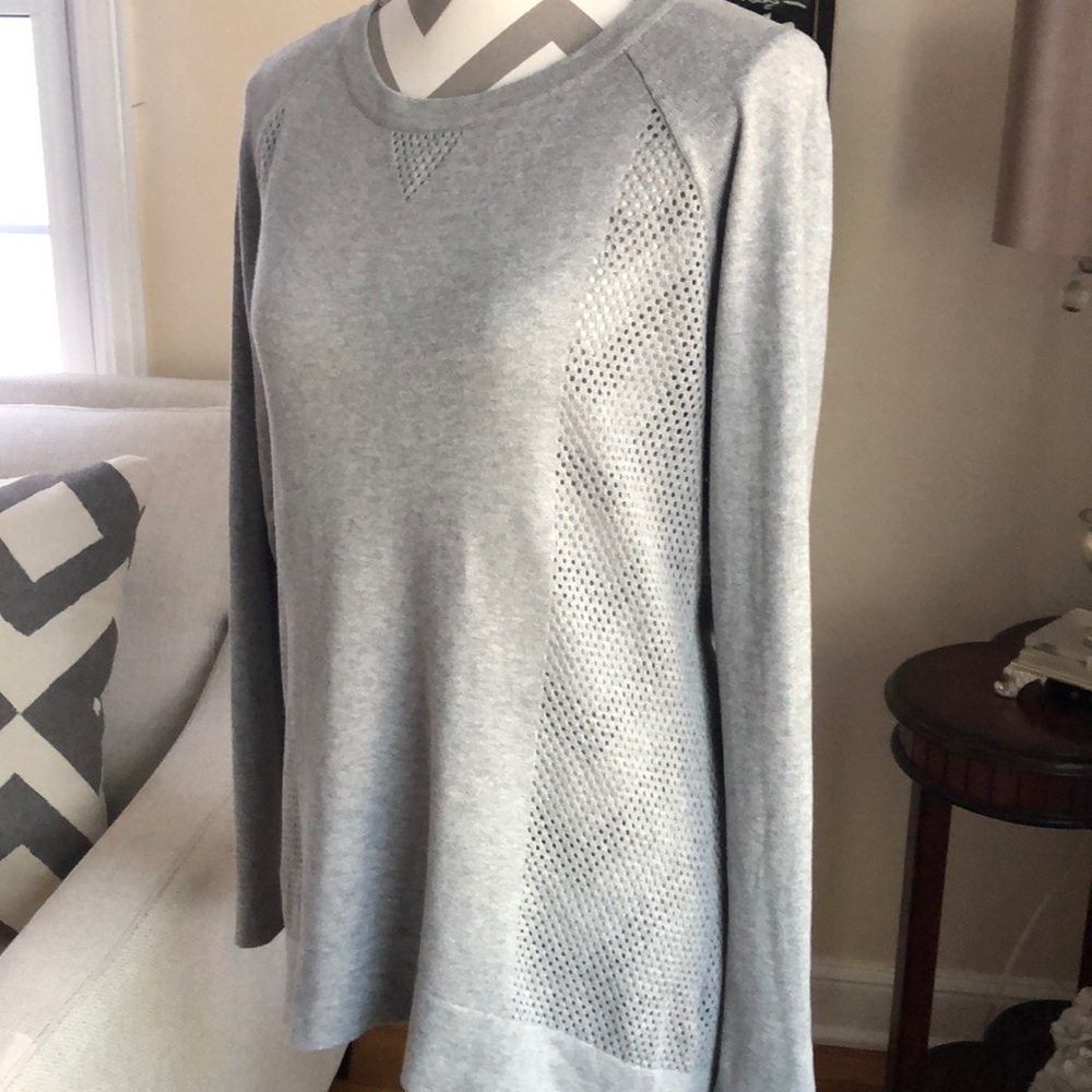🎉 Cynthia Rowley Gray Sweater